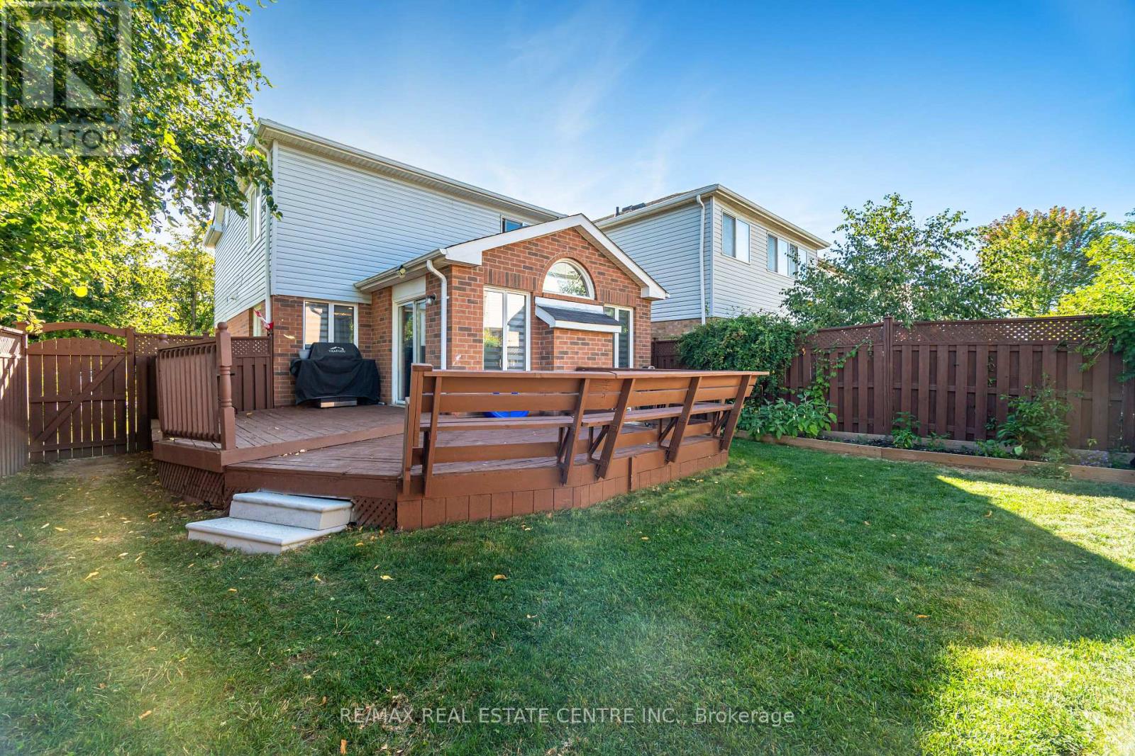 16 Feathertop Lane, Brampton, Ontario  L6R 1W9 - Photo 39 - W12418891