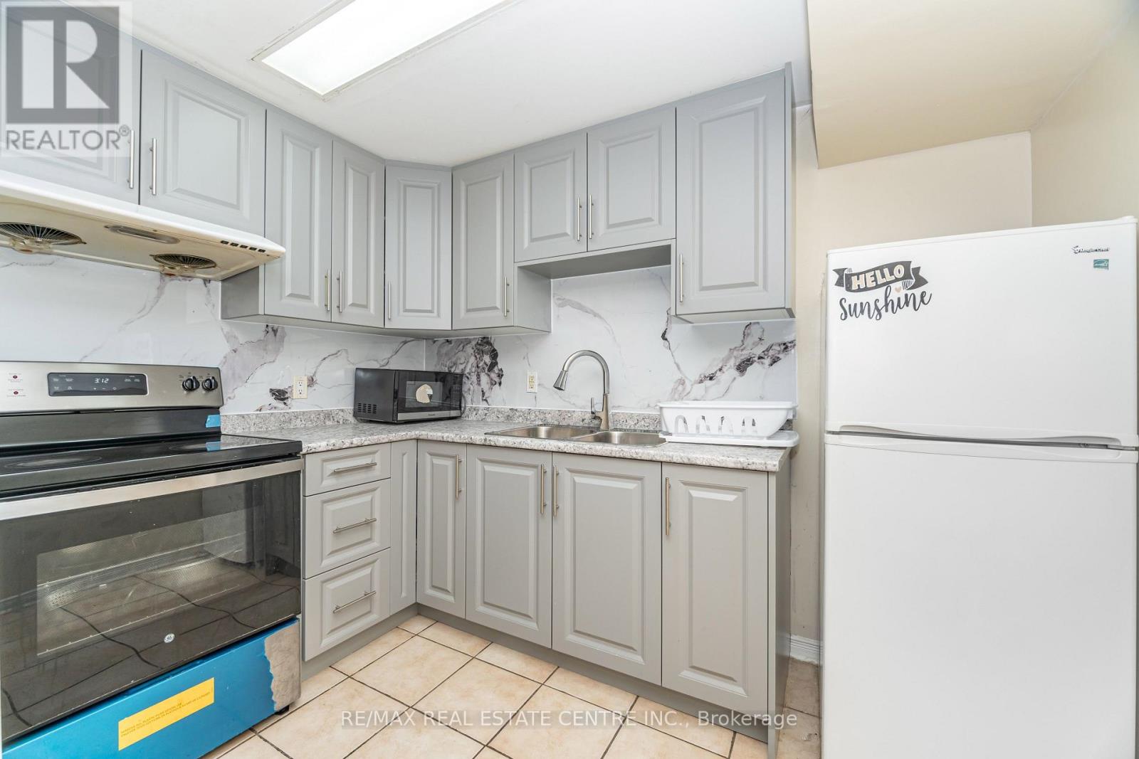 16 Feathertop Lane, Brampton, Ontario  L6R 1W9 - Photo 35 - W12418891