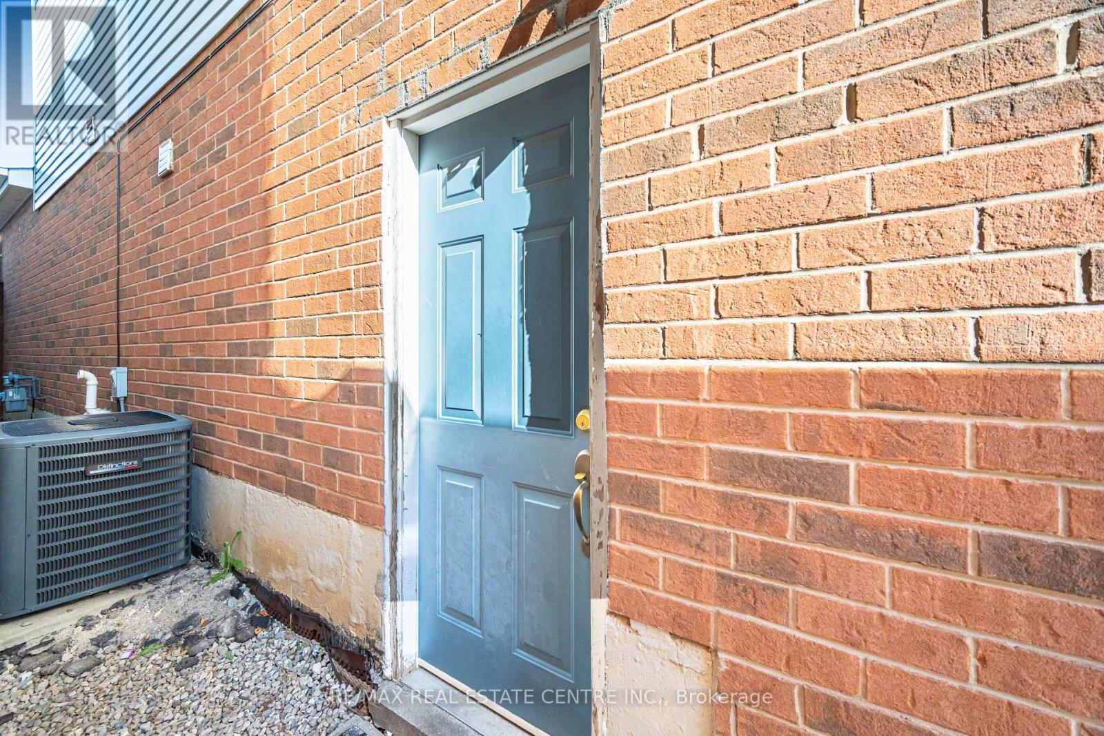 16 Feathertop Lane, Brampton, Ontario  L6R 1W9 - Photo 32 - W12418891