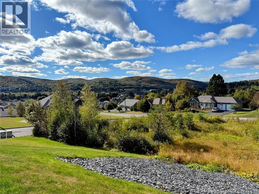 64 Mgr Roy Avenue, Edmundston, New Brunswick  E3V 1B4 - Photo 8 - NB127181