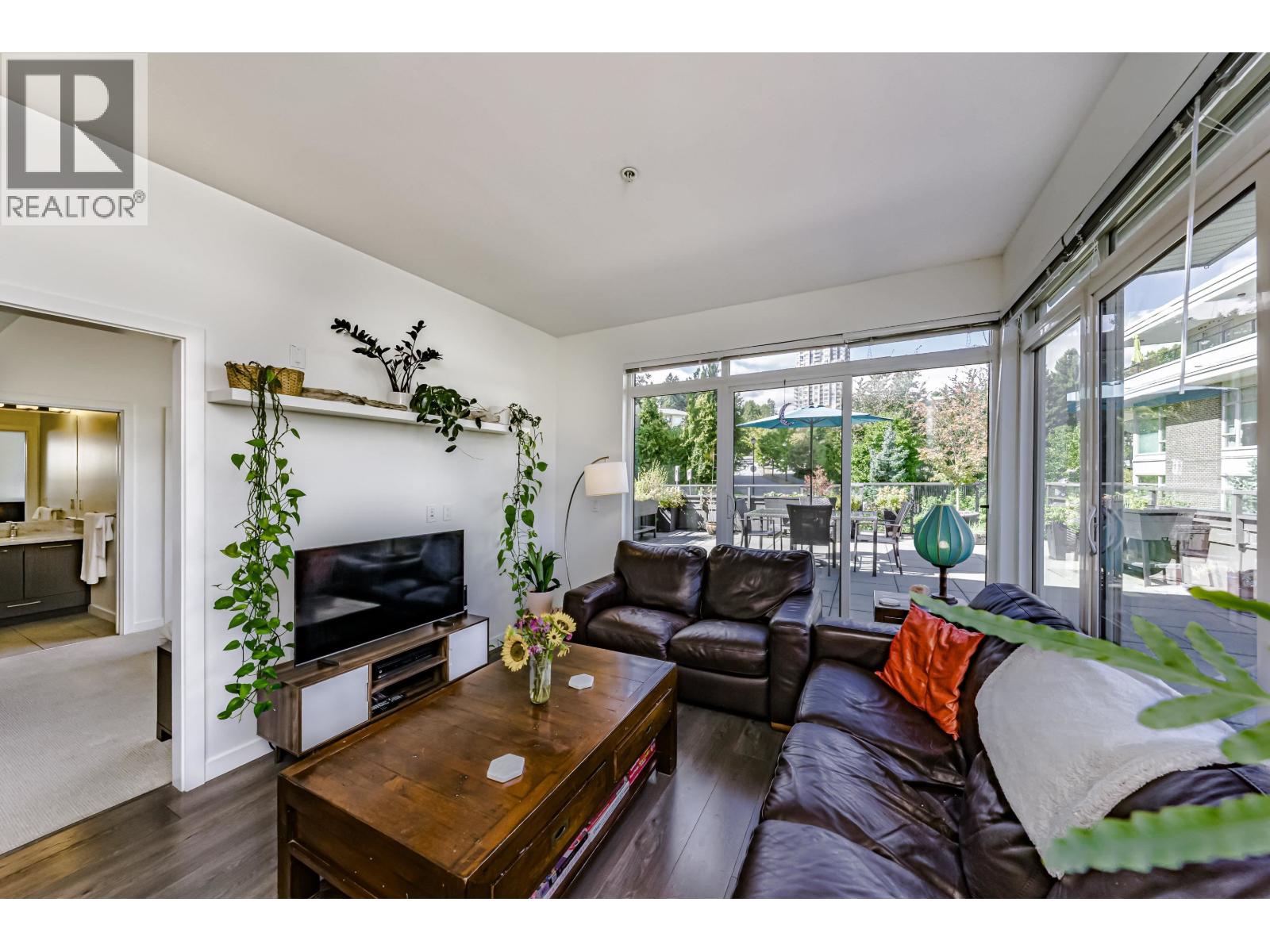 407 20 E Royal Avenue, New Westminster, British Columbia  V3L 0G9 - Photo 10 - R3050430