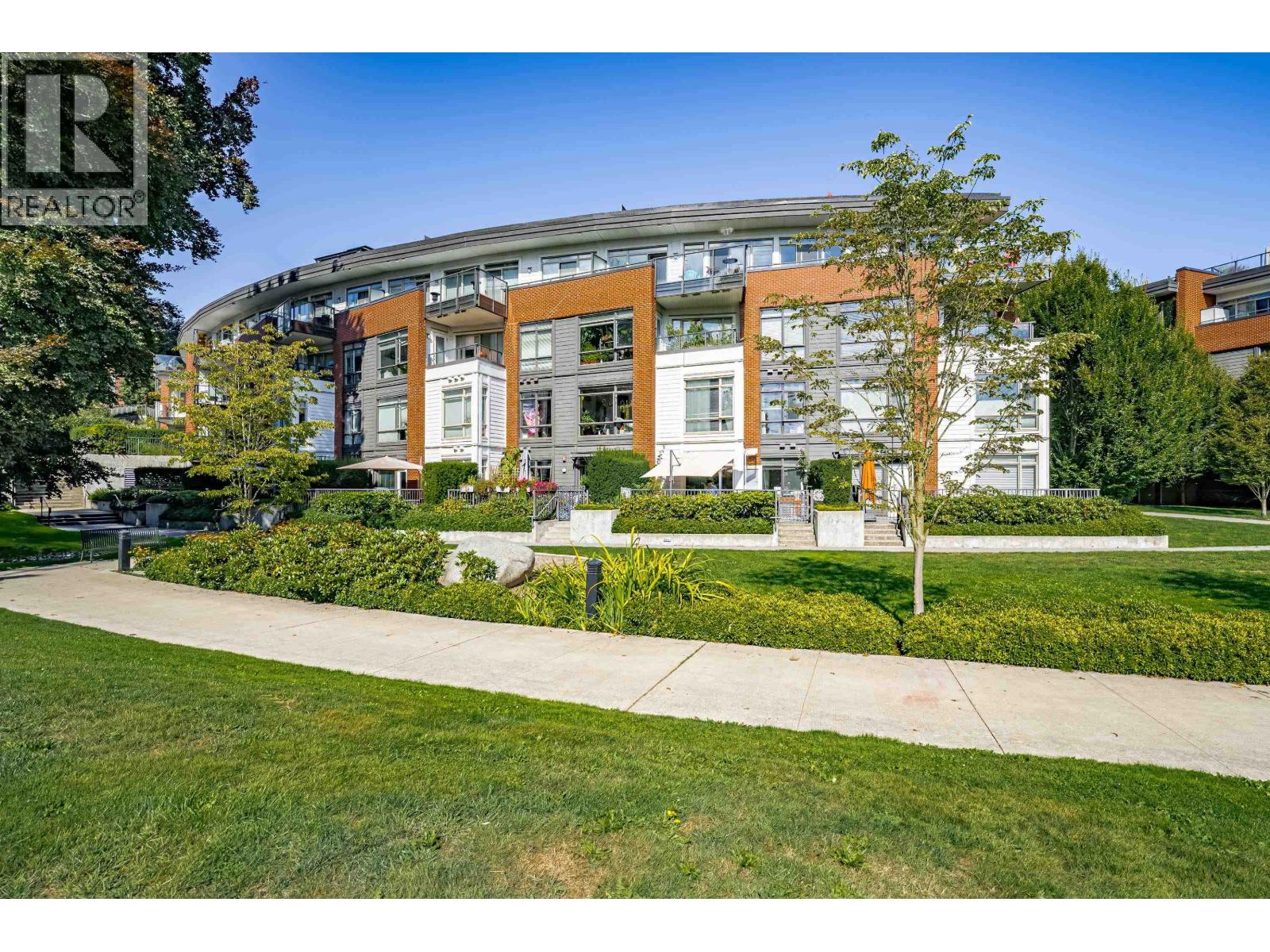 407 20 E Royal Avenue, New Westminster, British Columbia  V3L 0G9 - Photo 2 - R3050430