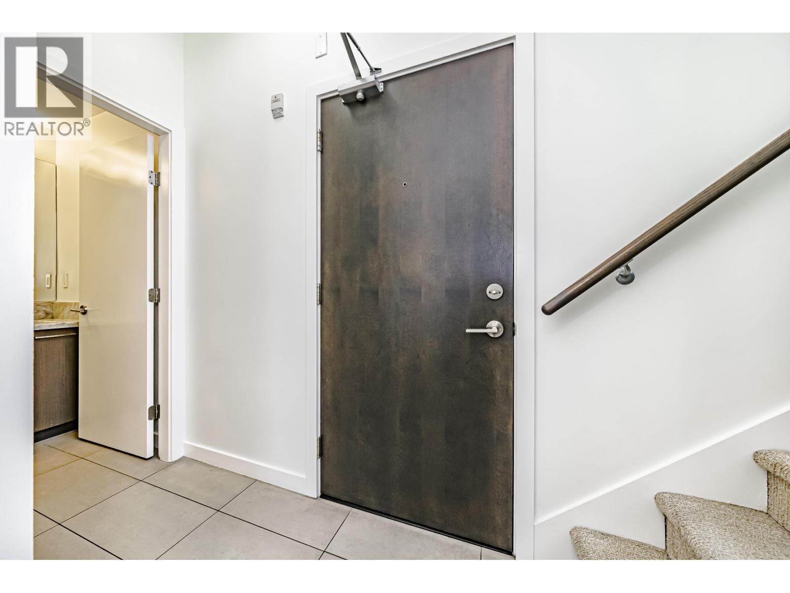 407 20 E Royal Avenue, New Westminster, British Columbia  V3L 0G9 - Photo 7 - R3050430