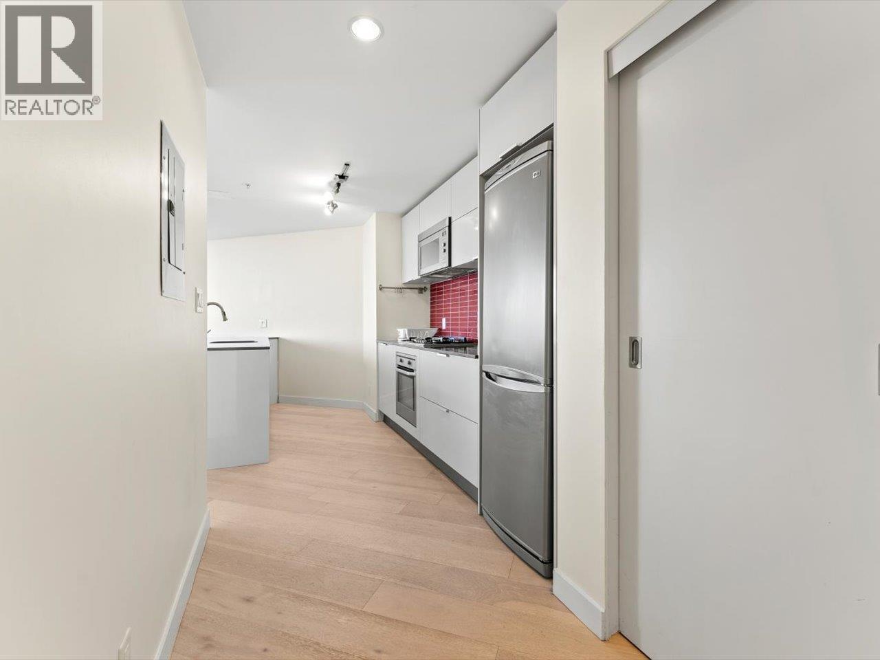 3307 128 W Cordova Street, Vancouver, British Columbia  V6B 0E6 - Photo 2 - R3050457