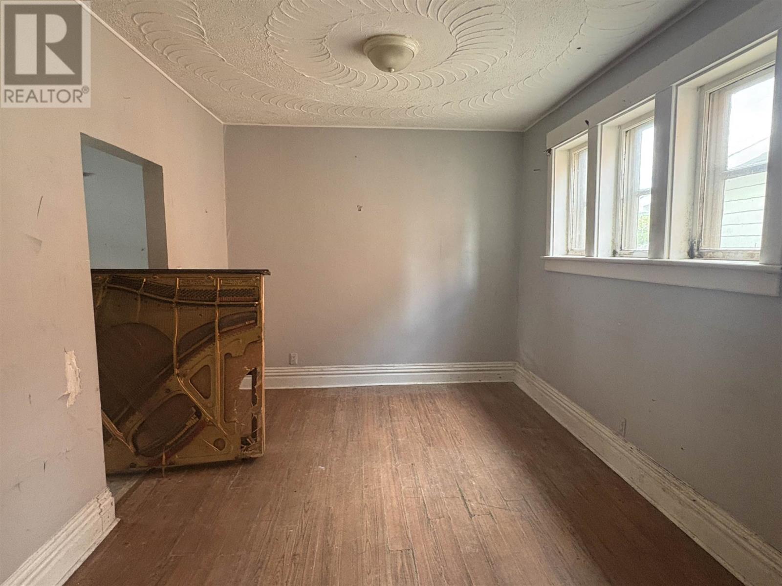 231 Brown St, Sault Ste. Marie, Ontario  P6A 1N8 - Photo 6 - SM252716