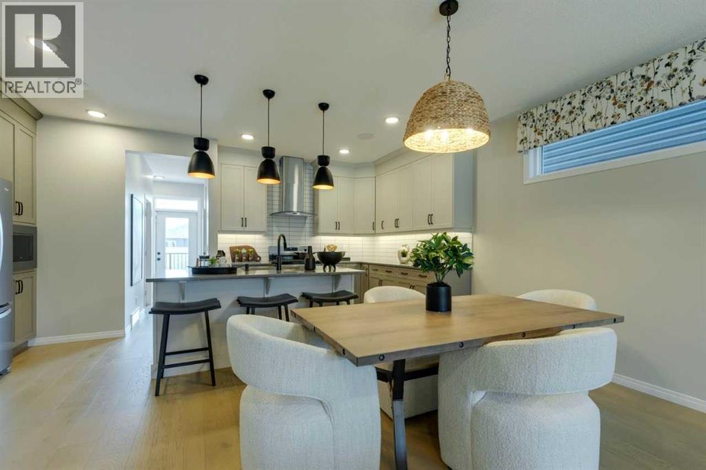 174 Mitchell Road Nw, Calgary, Alberta  T3R 2B5 - Photo 4 - A2248477
