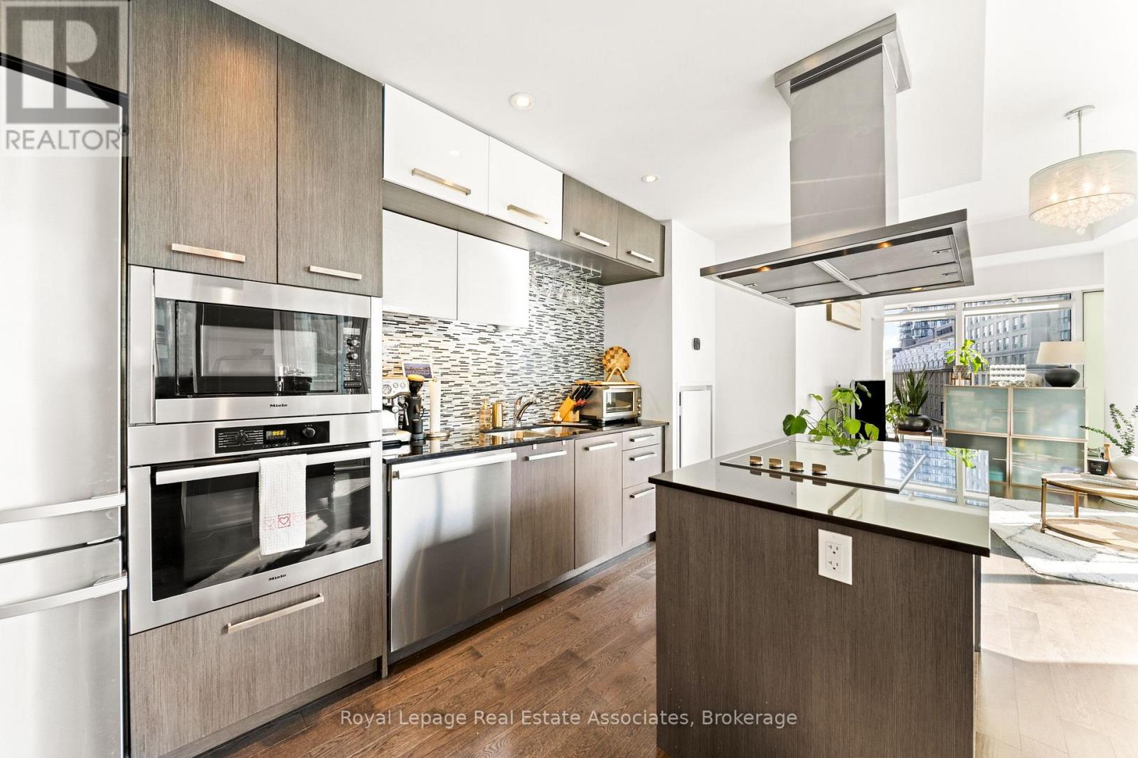 507 - 8 The Esplanade, Toronto, Ontario  M5E 0A6 - Photo 11 - C12418987