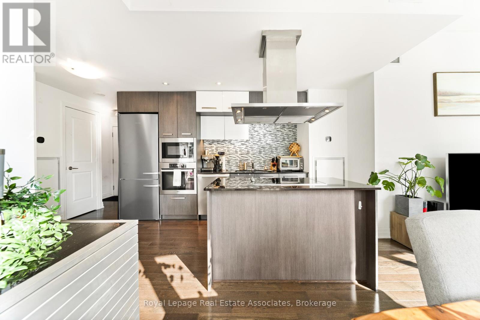 507 - 8 The Esplanade, Toronto, Ontario  M5E 0A6 - Photo 12 - C12418987