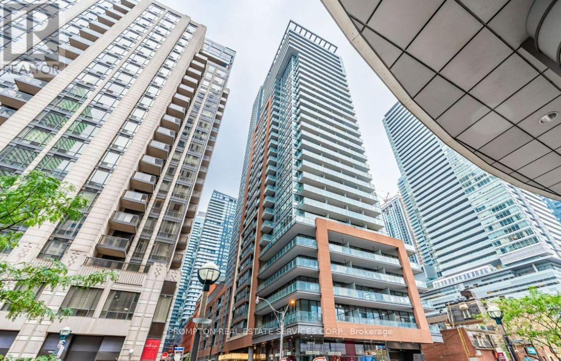207 - 8 MERCER STREET, Toronto, Ontario