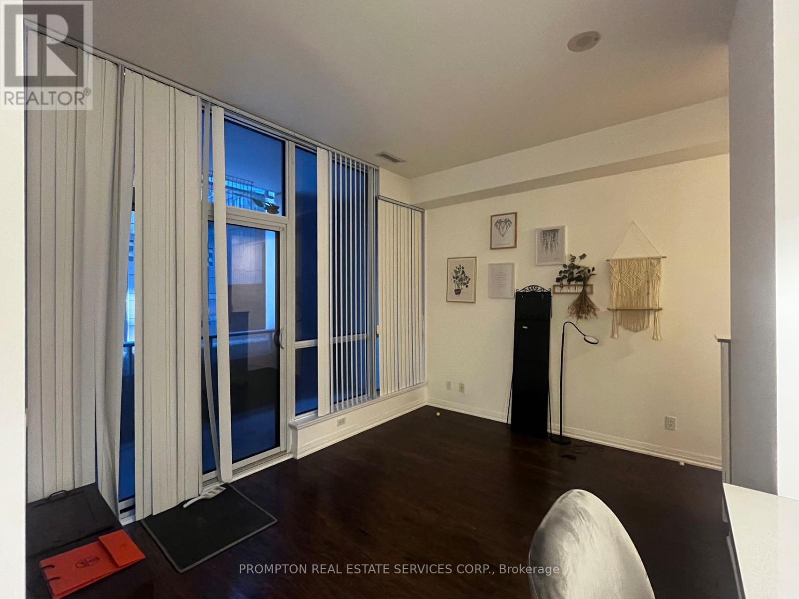 207 - 8 Mercer Street, Toronto, Ontario  M5V 0C4 - Photo 8 - C12419016