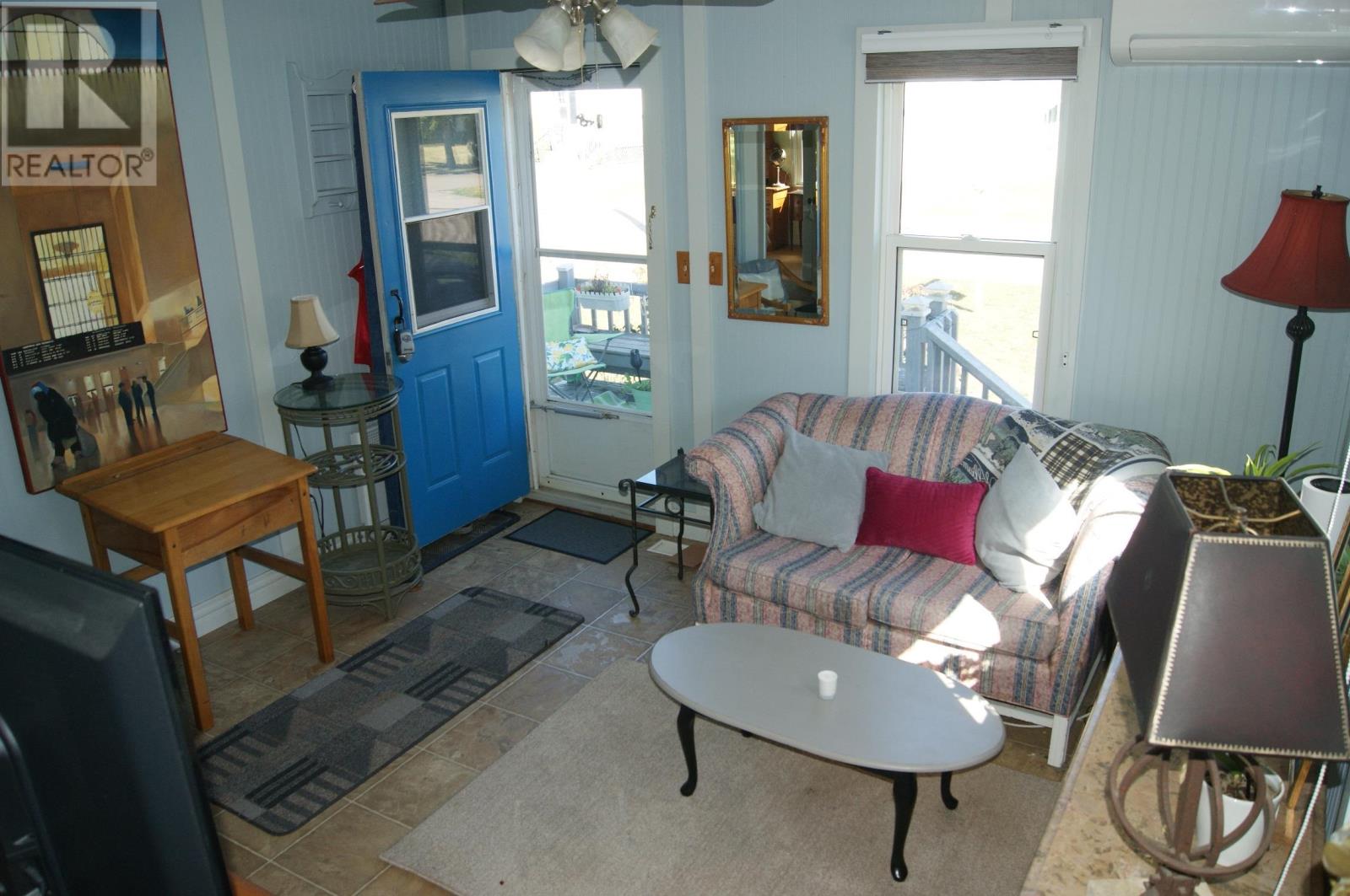428 Palmer Street, Summerside, Prince Edward Island  C1N 1W1 - Photo 3 - 202523997
