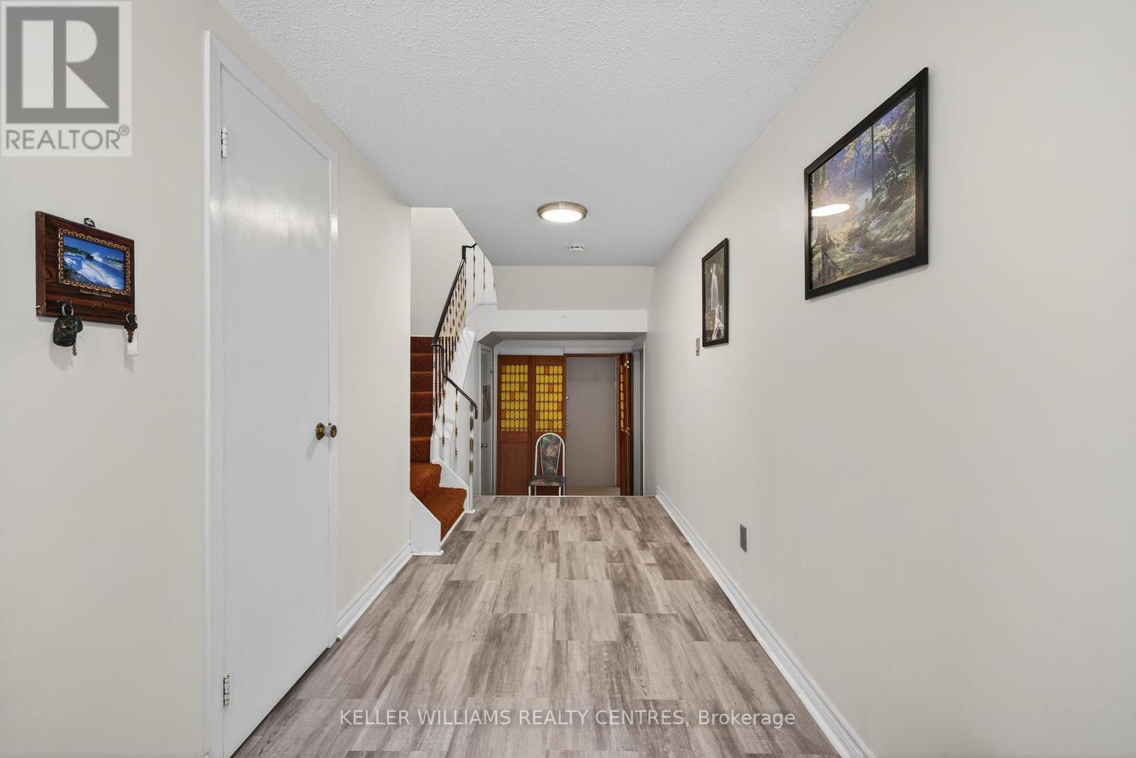 100 Poplar Crescent, Aurora, Ontario  L4G 3L3 - Photo 13 - N12419037