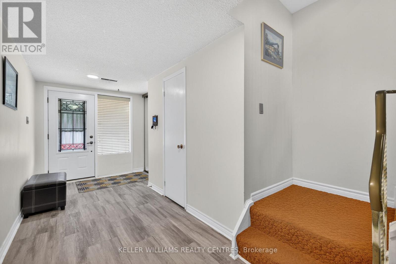 100 Poplar Crescent, Aurora, Ontario  L4G 3L3 - Photo 14 - N12419037