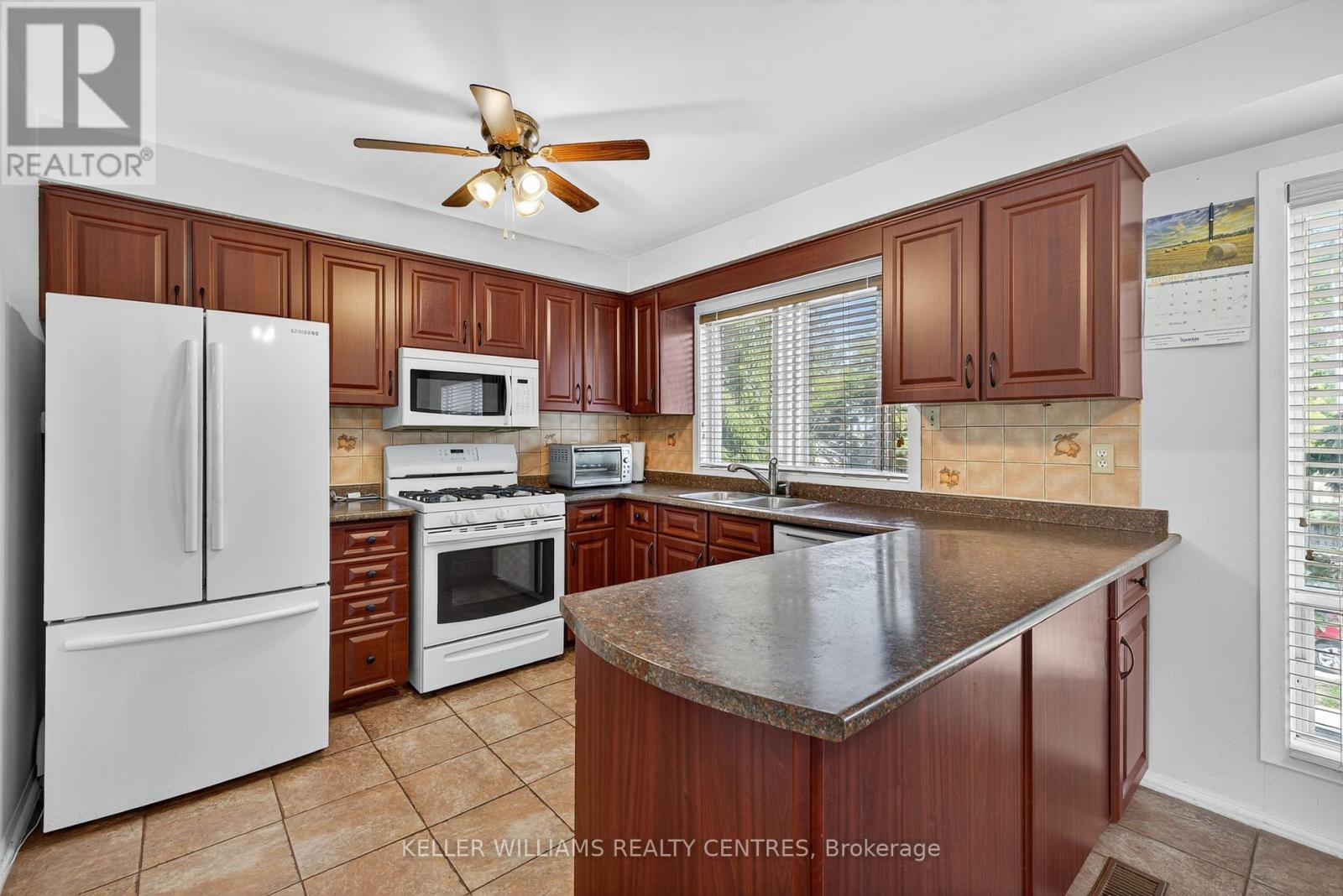 100 Poplar Crescent, Aurora, Ontario  L4G 3L3 - Photo 25 - N12419037