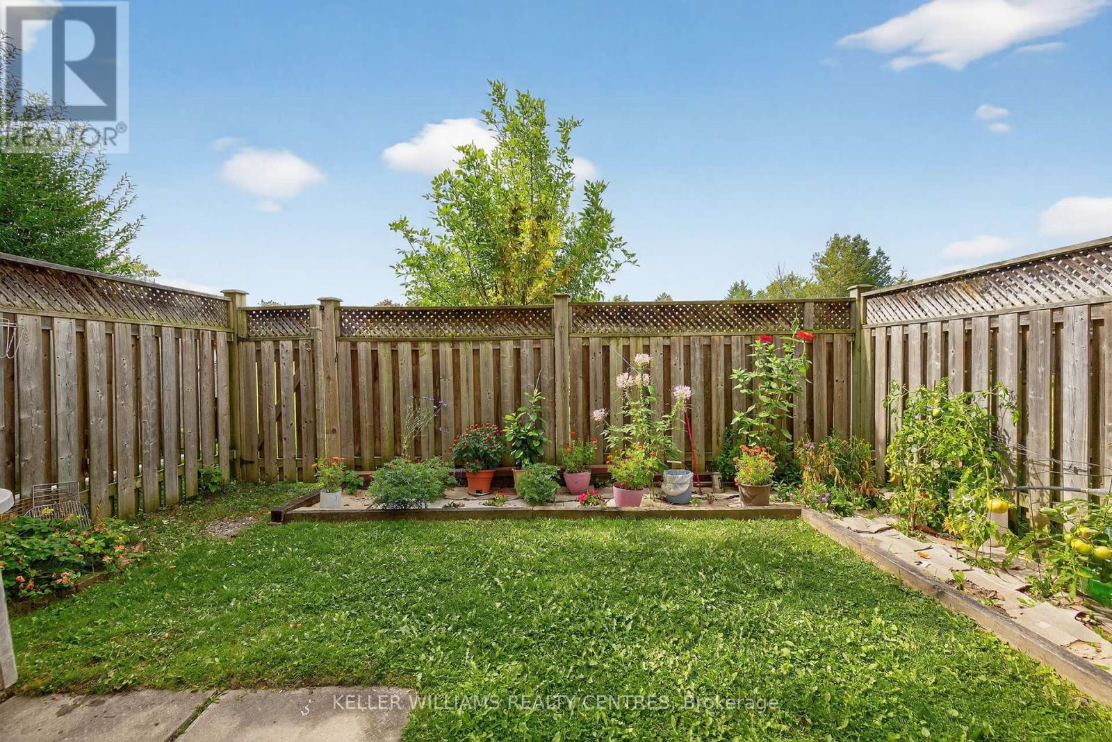 100 Poplar Crescent, Aurora, Ontario  L4G 3L3 - Photo 8 - N12419037