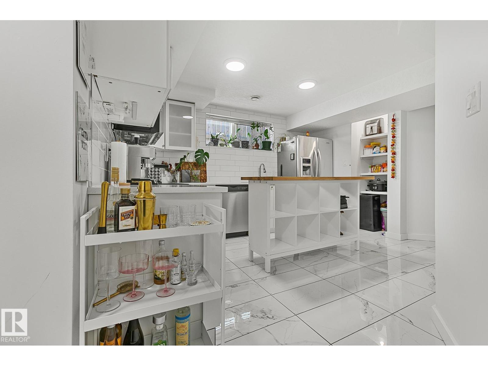9767 65 Av Nw, Edmonton, Alberta  T6E 0K5 - Photo 33 - E4458916