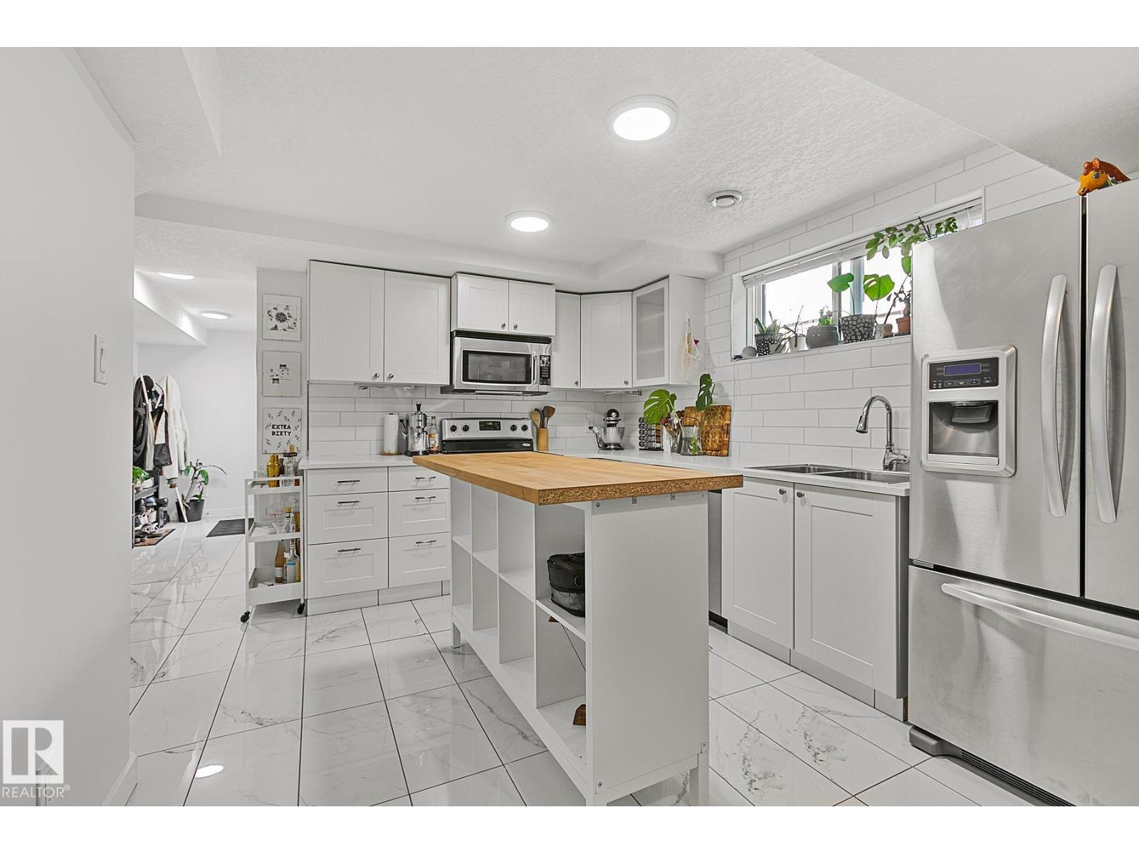 9767 65 Av Nw, Edmonton, Alberta  T6E 0K5 - Photo 36 - E4458916