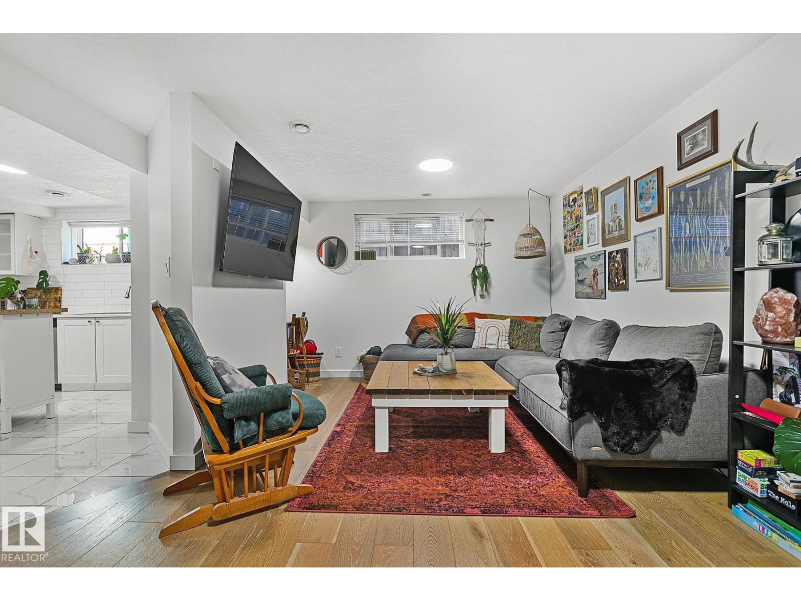 9767 65 Av Nw, Edmonton, Alberta  T6E 0K5 - Photo 37 - E4458916