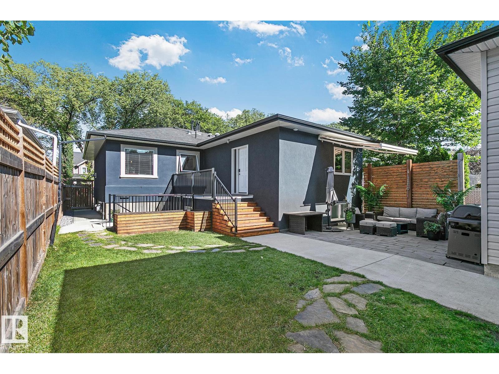 9767 65 Av Nw, Edmonton, Alberta  T6E 0K5 - Photo 47 - E4458916