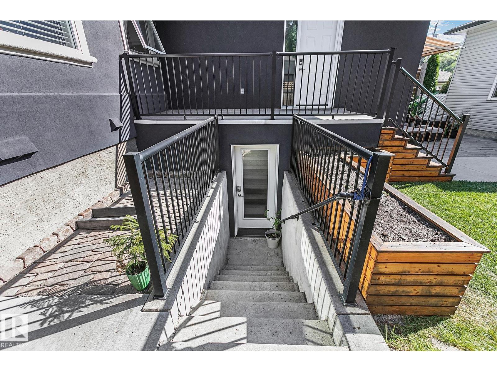 9767 65 Av Nw, Edmonton, Alberta  T6E 0K5 - Photo 48 - E4458916
