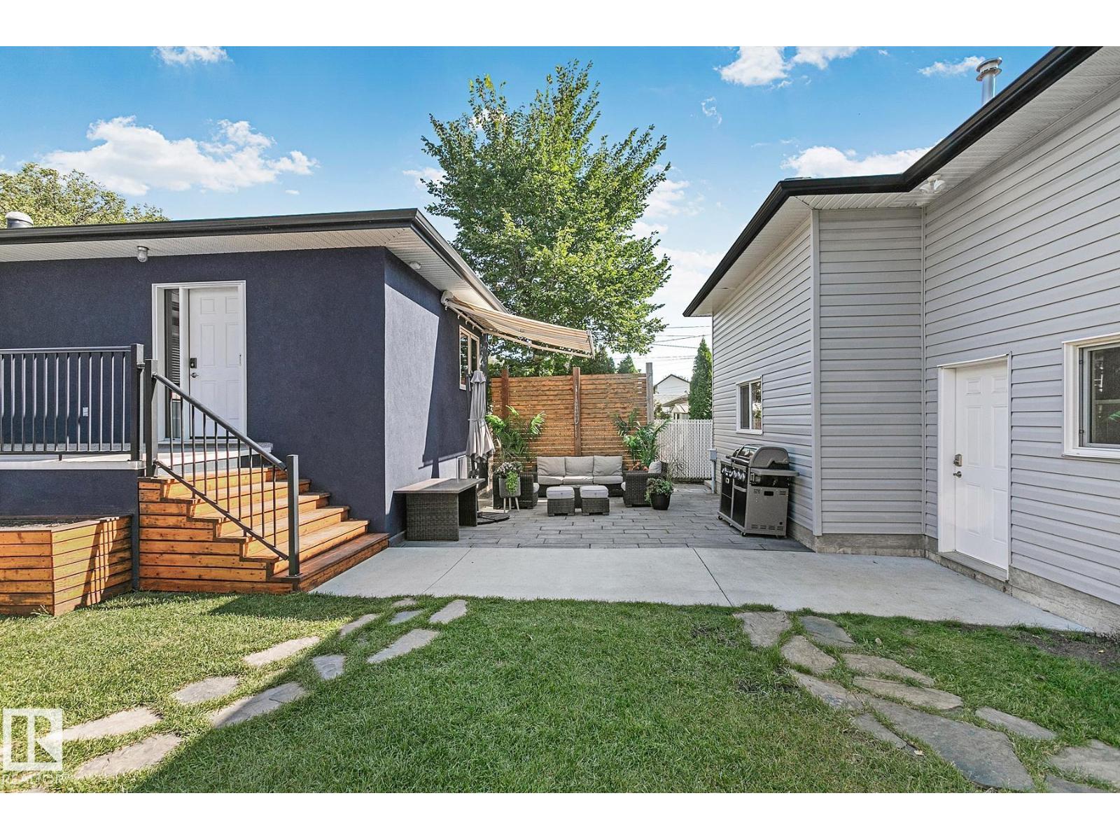9767 65 Av Nw, Edmonton, Alberta  T6E 0K5 - Photo 49 - E4458916