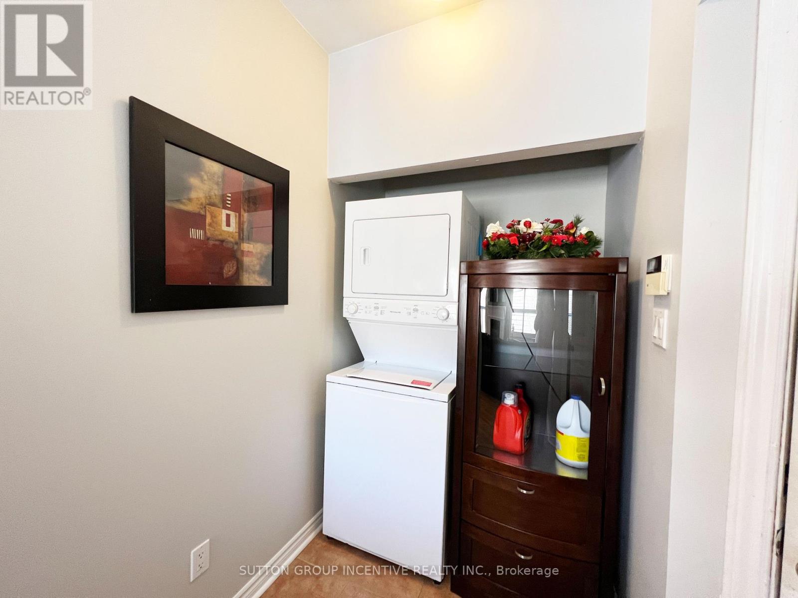 38 Hurst Drive, Barrie, Ontario  L4N 9K3 - Photo 15 - S12419073