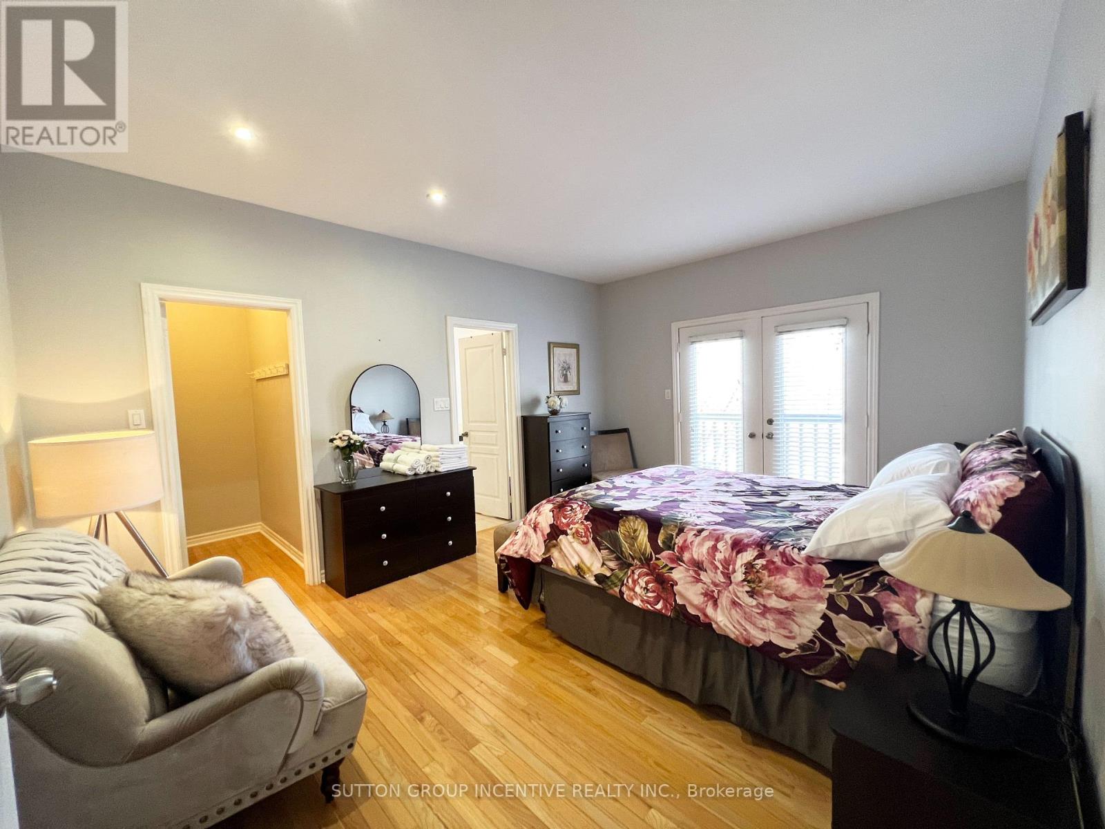 38 Hurst Drive, Barrie, Ontario  L4N 9K3 - Photo 17 - S12419073