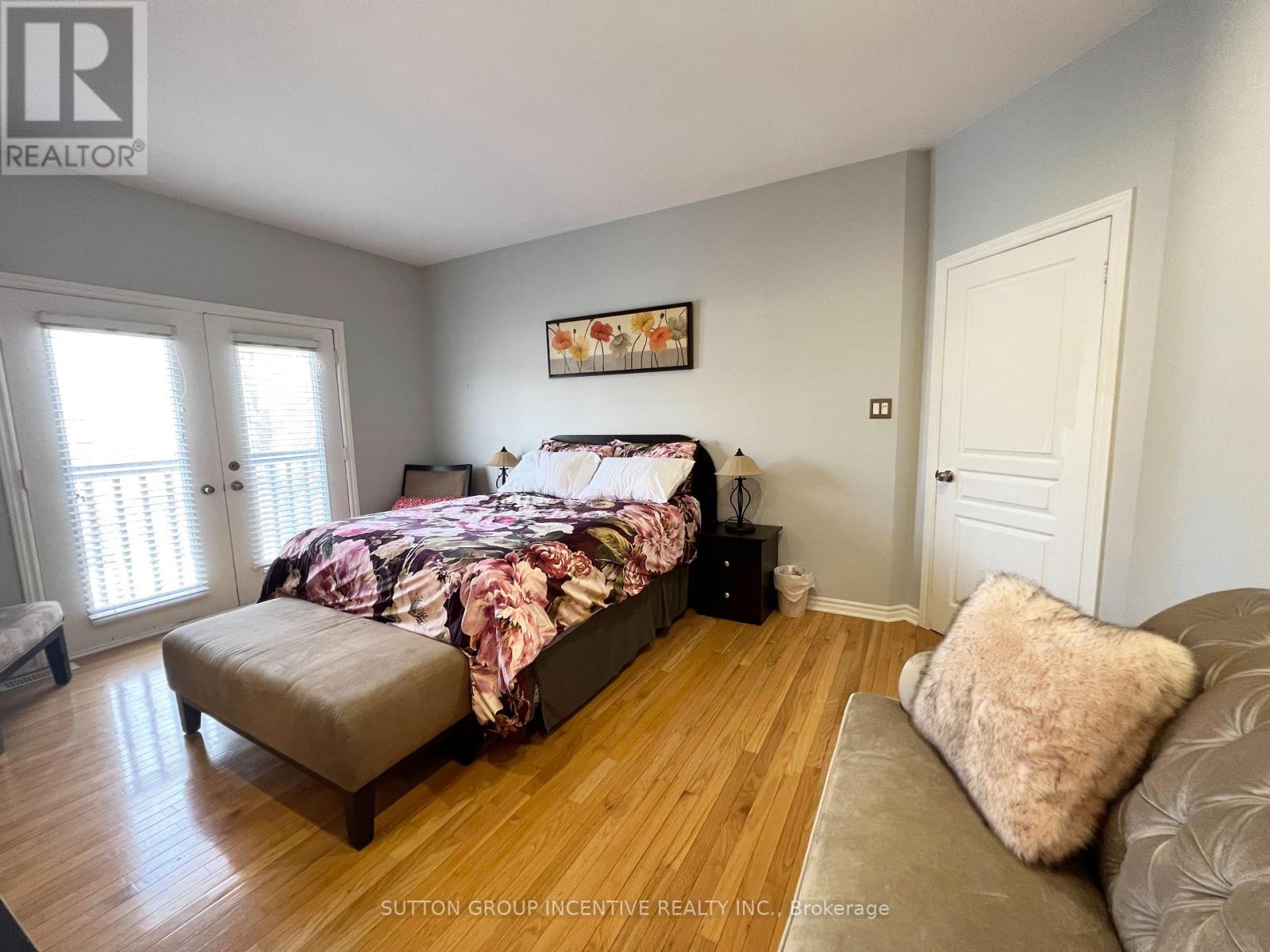 38 Hurst Drive, Barrie, Ontario  L4N 9K3 - Photo 18 - S12419073