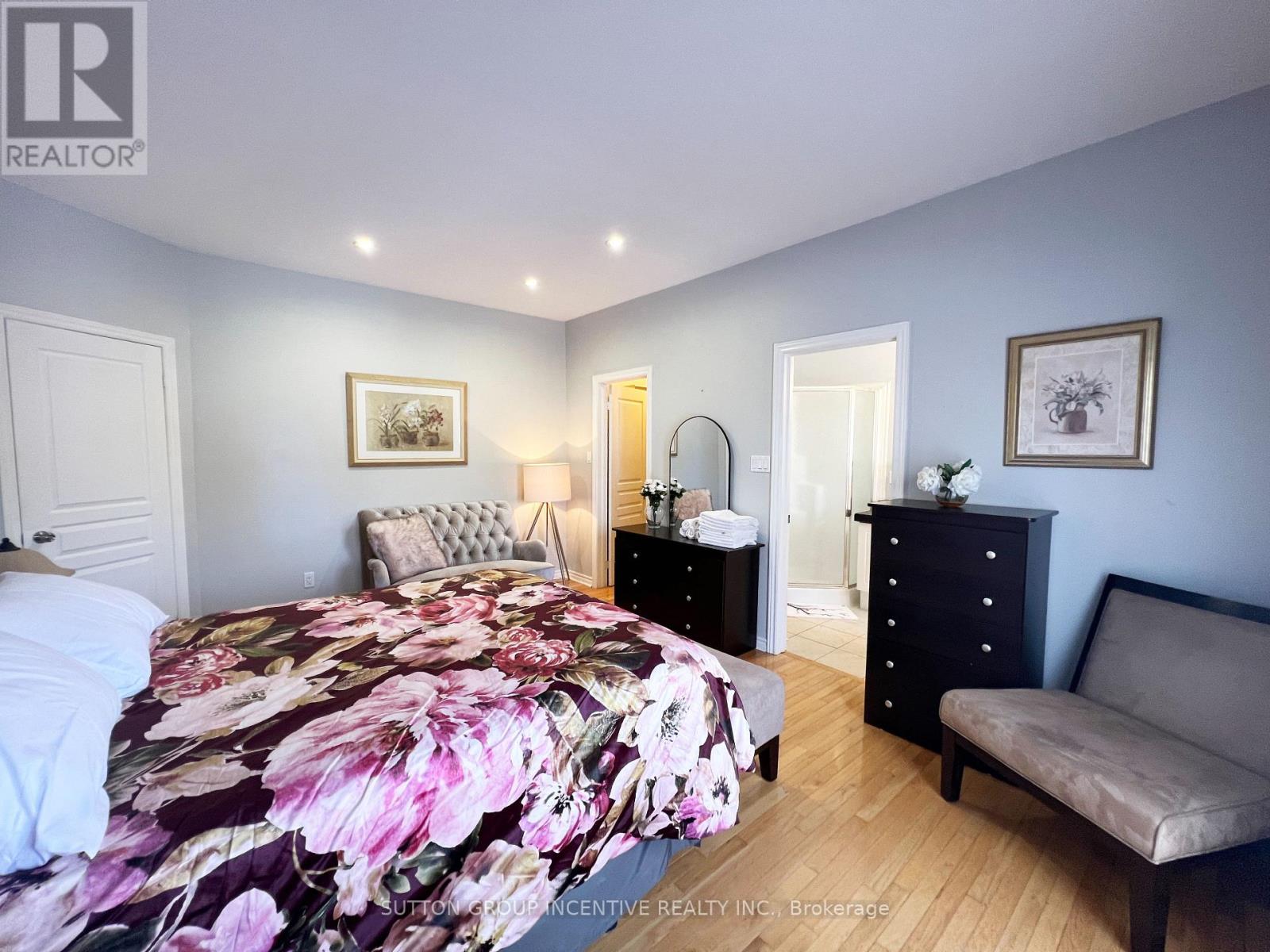 38 Hurst Drive, Barrie, Ontario  L4N 9K3 - Photo 19 - S12419073
