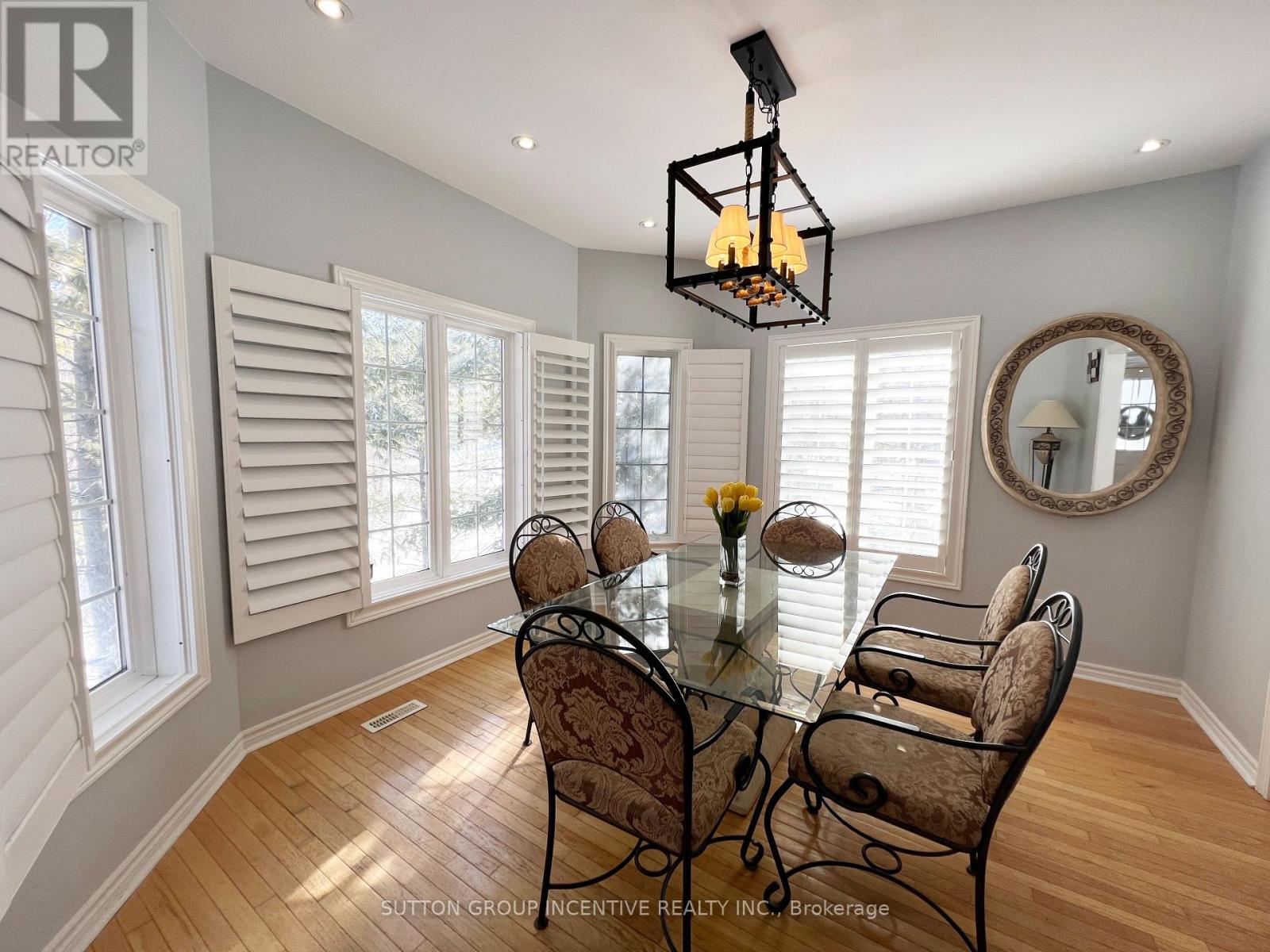 38 Hurst Drive, Barrie, Ontario  L4N 9K3 - Photo 6 - S12419073