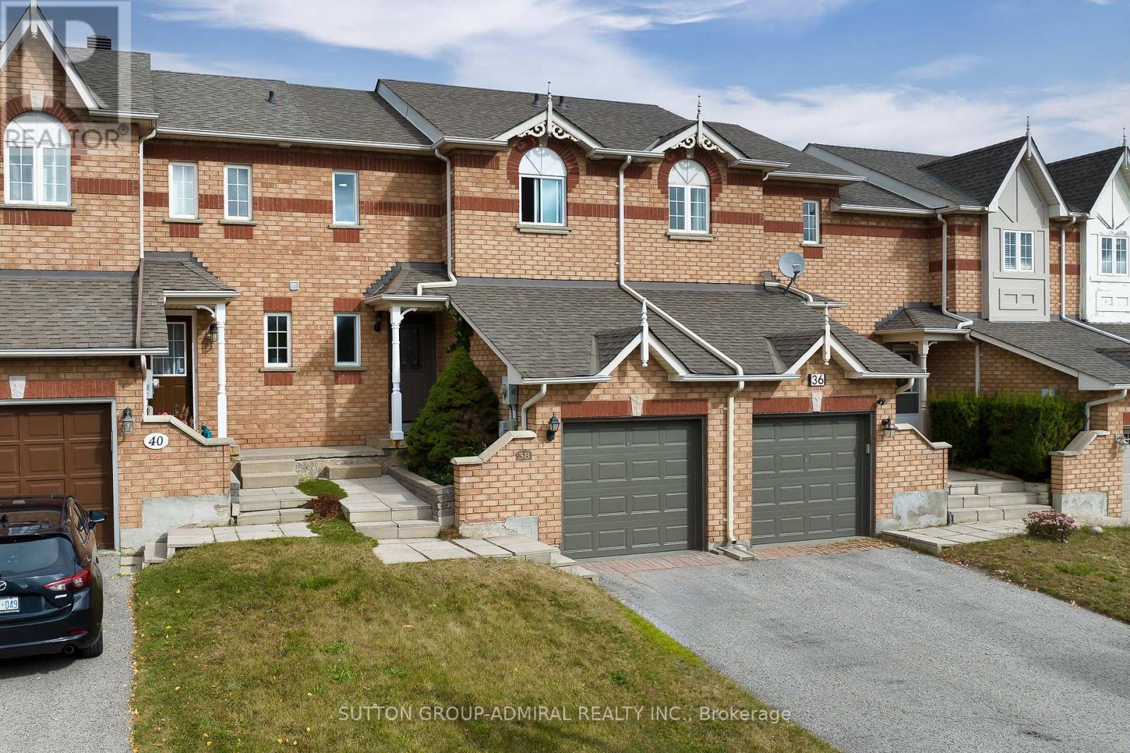 38 DRAKE DRIVE, Barrie, Ontario