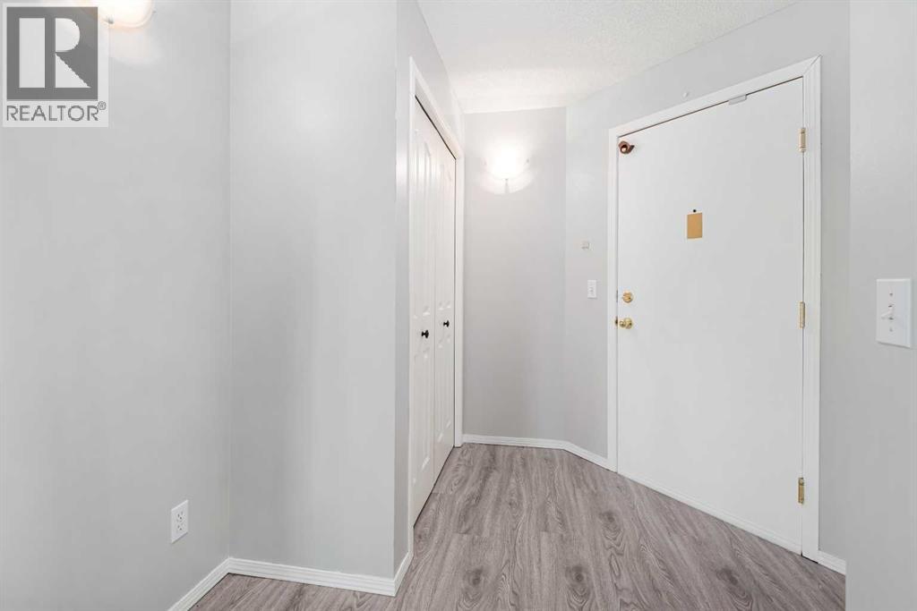 1214, 604 8 Street Sw, Airdrie, Alberta  T4B 2W4 - Photo 2 - A2258706