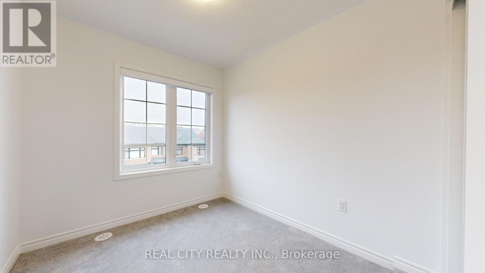 11 Keppel Circle W, Brampton, Ontario  L7A 5K4 - Photo 18 - W12418980