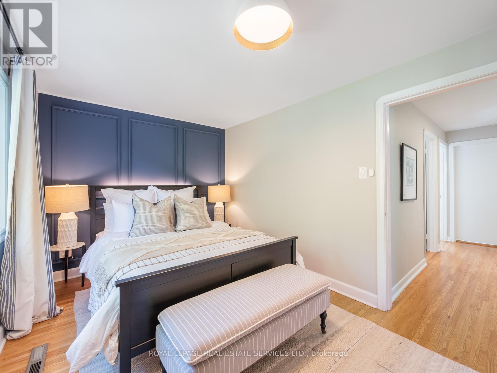 61 Skylark Road, Toronto, Ontario  M6S 4M5 - Photo 19 - W12419001