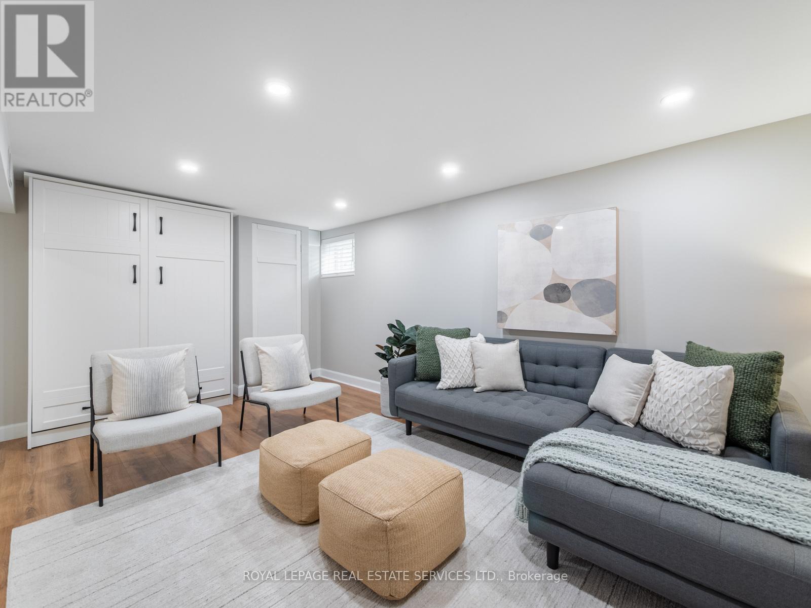61 Skylark Road, Toronto, Ontario  M6S 4M5 - Photo 32 - W12419001