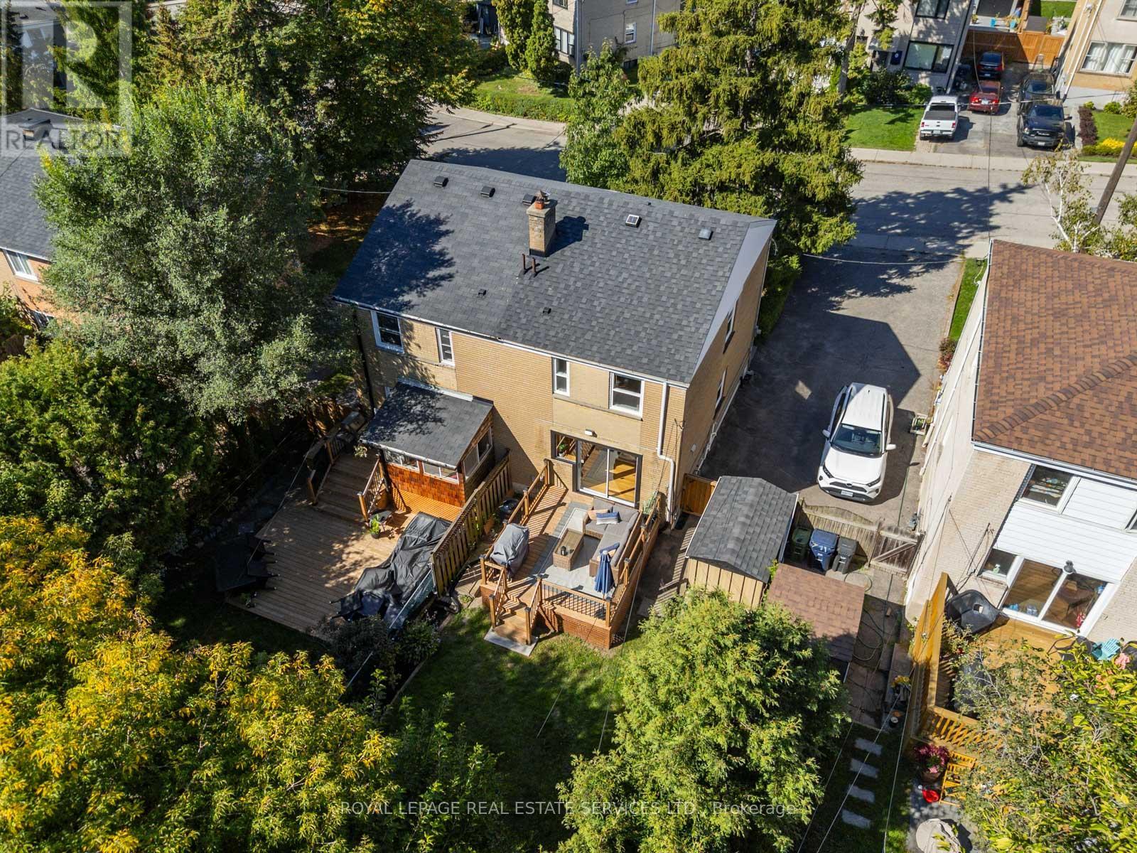 61 Skylark Road, Toronto, Ontario  M6S 4M5 - Photo 46 - W12419001