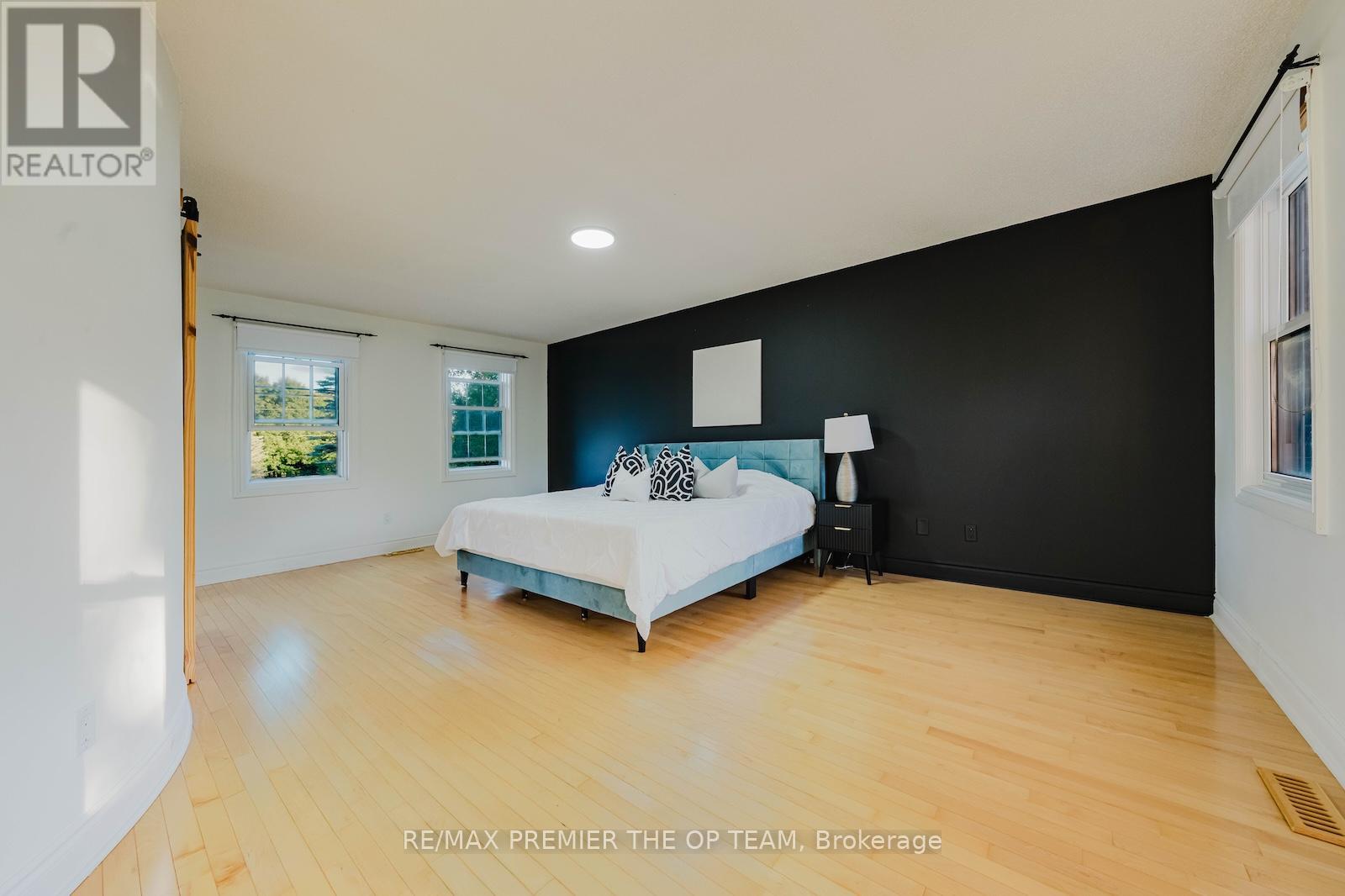 8 Elite Road, Caledon, Ontario  L7K 0K9 - Photo 19 - W12419012