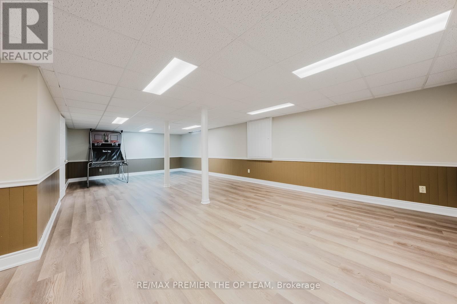 8 Elite Road, Caledon, Ontario  L7K 0K9 - Photo 30 - W12419012