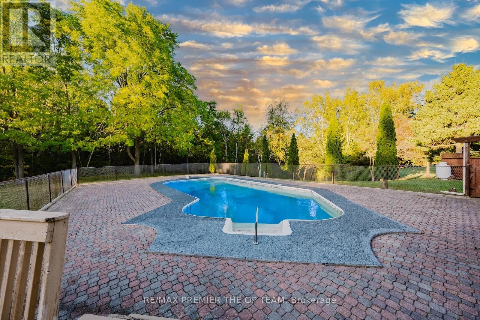 8 Elite Road, Caledon, Ontario  L7K 0K9 - Photo 33 - W12419012