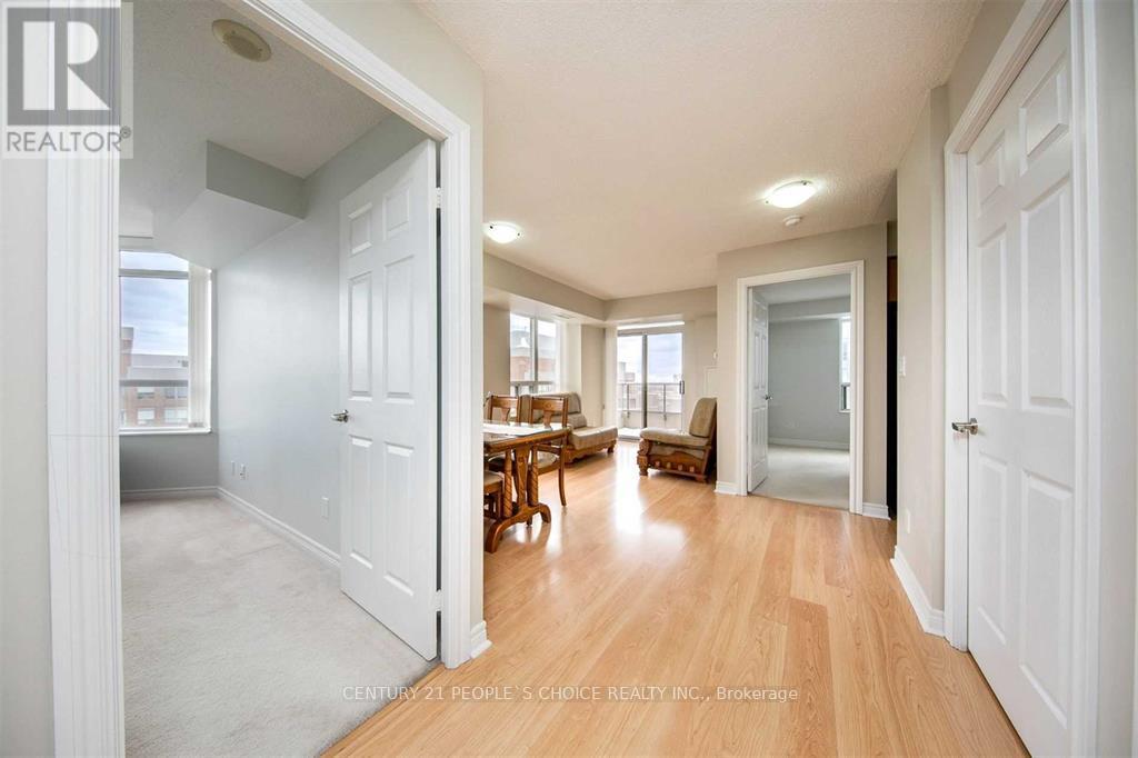 2312 - 310 Burnhamthorpe Road W, Mississauga, Ontario  L5B 4P9 - Photo 18 - W12419014