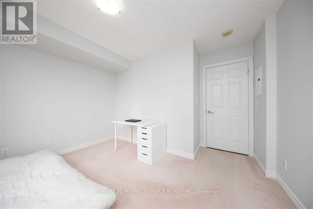 2312 - 310 Burnhamthorpe Road W, Mississauga, Ontario  L5B 4P9 - Photo 19 - W12419014