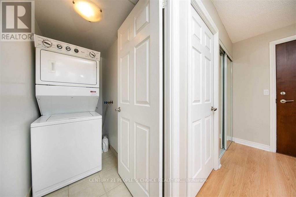 2312 - 310 Burnhamthorpe Road W, Mississauga, Ontario  L5B 4P9 - Photo 25 - W12419014