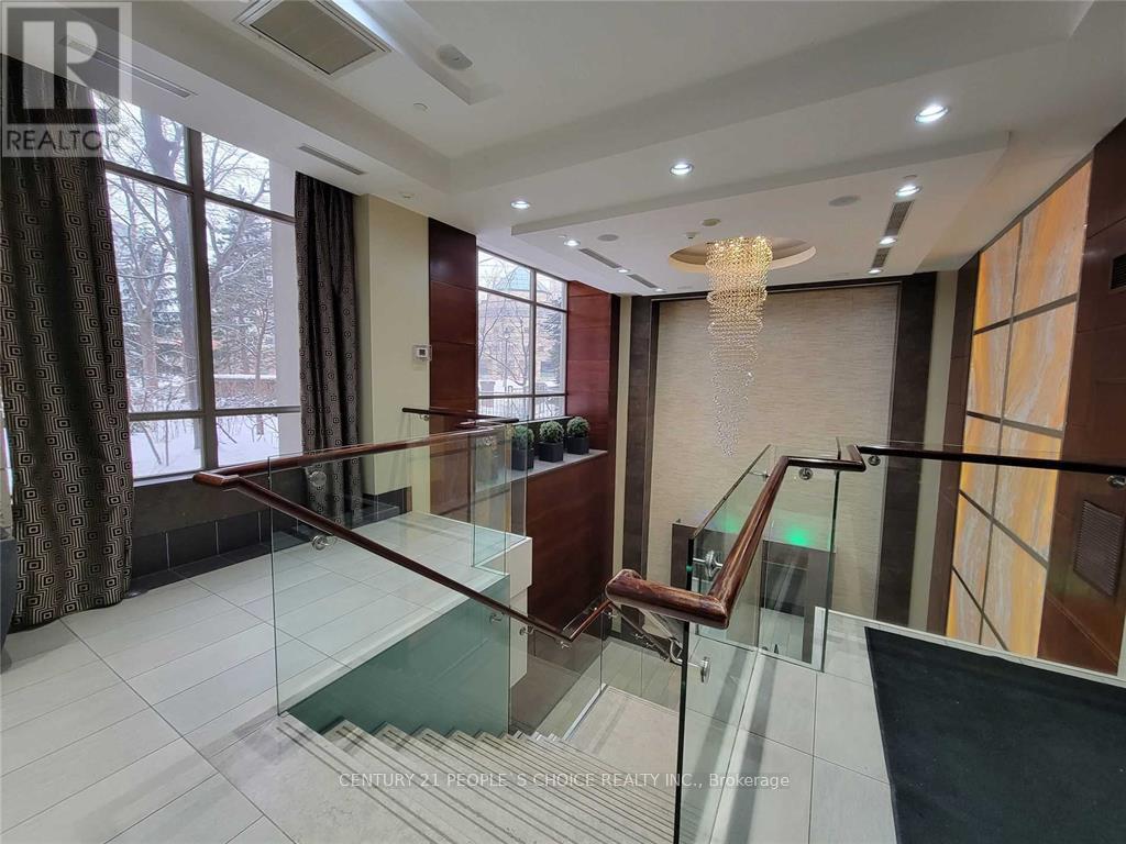 2312 - 310 Burnhamthorpe Road W, Mississauga, Ontario  L5B 4P9 - Photo 3 - W12419014