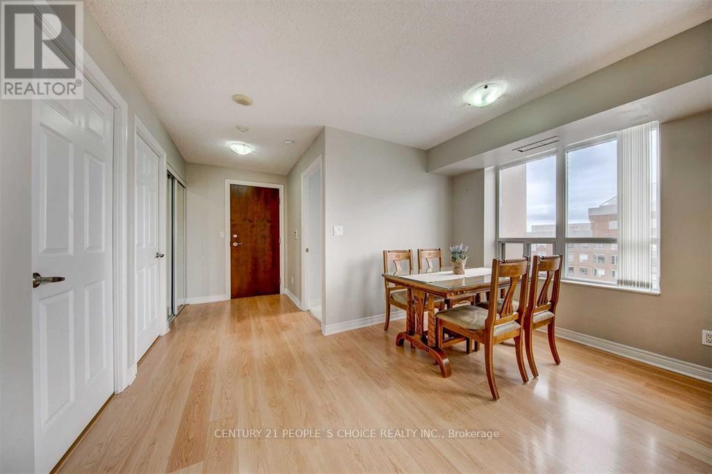 2312 - 310 Burnhamthorpe Road W, Mississauga, Ontario  L5B 4P9 - Photo 8 - W12419014
