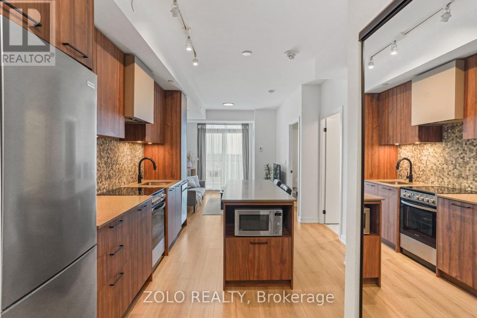 512 - 10 Lagerfeld Drive, Brampton, Ontario  L7A 0H8 - Photo 13 - W12419099