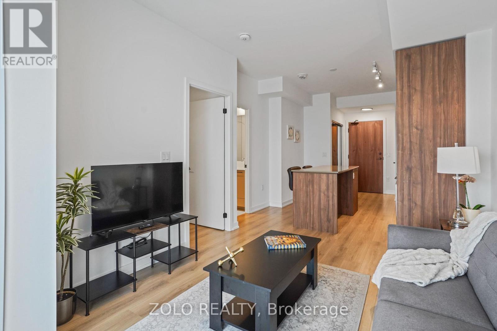 512 - 10 Lagerfeld Drive, Brampton, Ontario  L7A 0H8 - Photo 15 - W12419099