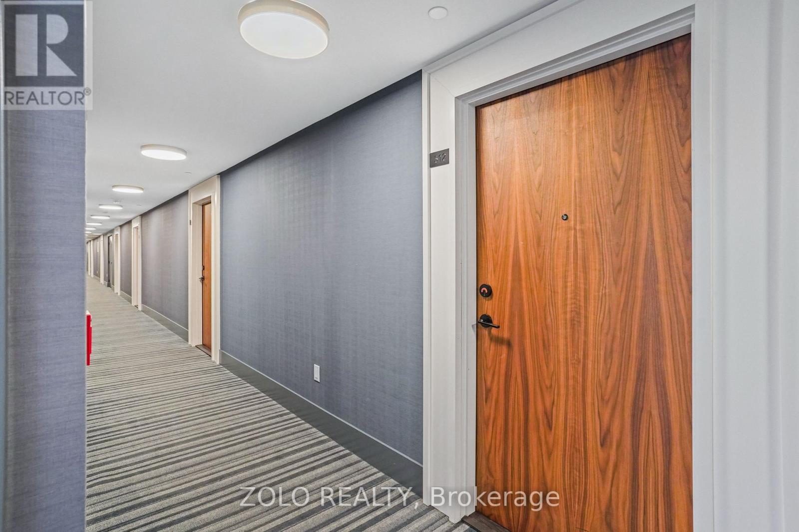 512 - 10 Lagerfeld Drive, Brampton, Ontario  L7A 0H8 - Photo 6 - W12419099
