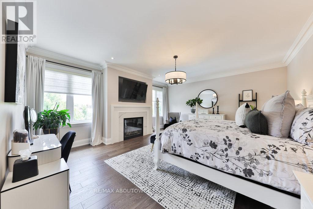 408 Saville Crescent, Oakville, Ontario  L6L 3T8 - Photo 22 - W12419101