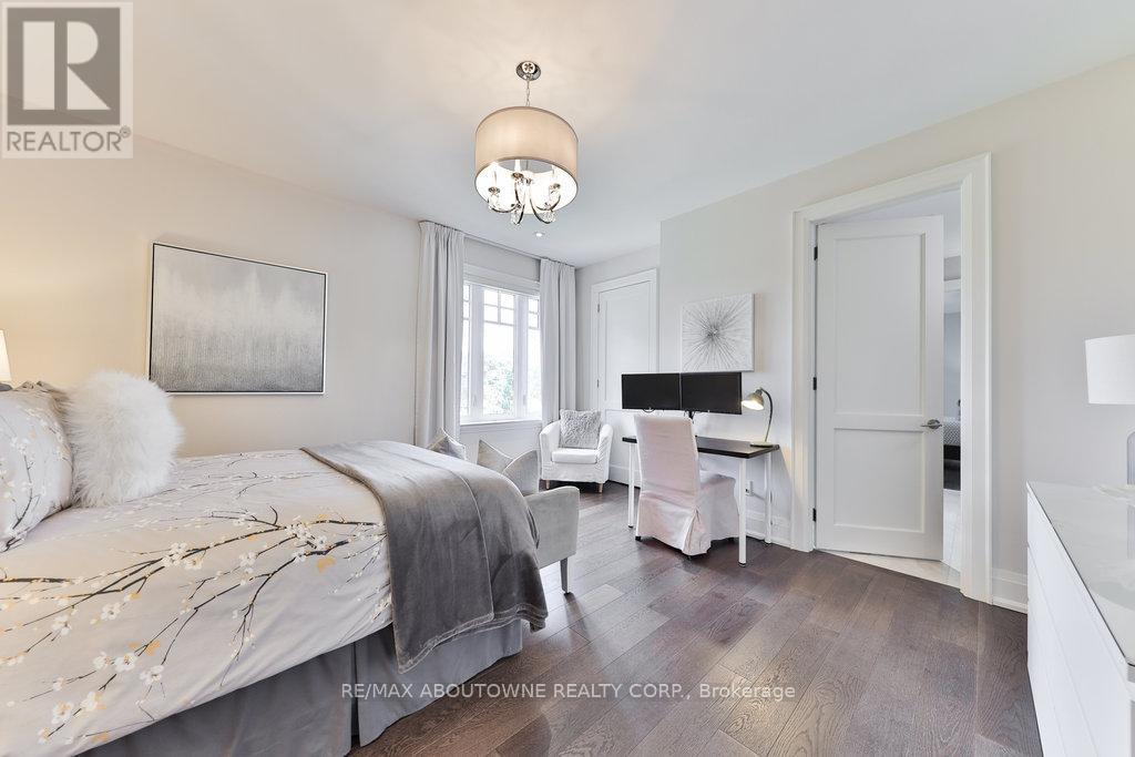 408 Saville Crescent, Oakville, Ontario  L6L 3T8 - Photo 31 - W12419101