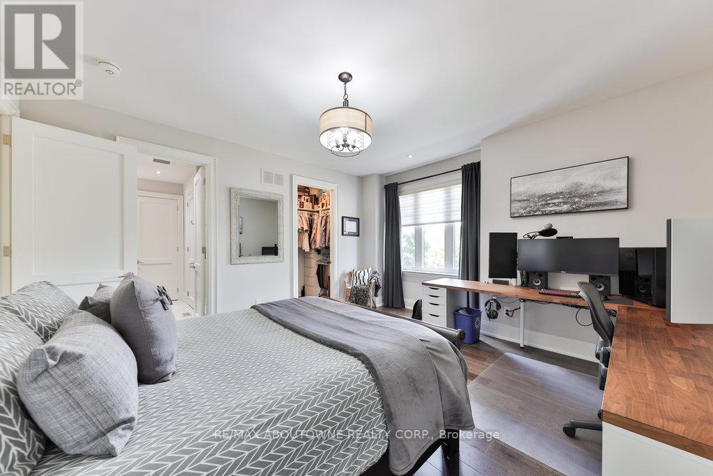 408 Saville Crescent, Oakville, Ontario  L6L 3T8 - Photo 36 - W12419101